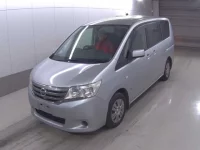 Nissan SERENA лот № 4087 оценка 3.5  с аукциона в Японии 2