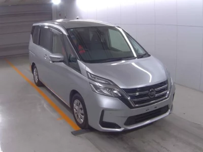 Nissan SERENA  с аукциона в Японии