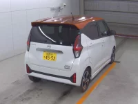 Nissan DAYZ лот № 3060 оценка 6  с аукциона в Японии 3