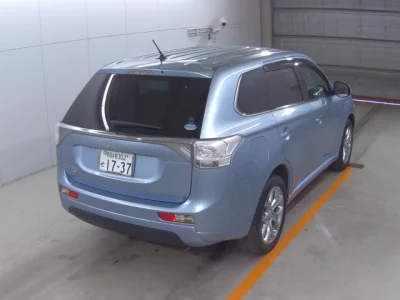 Mitsubishi OUTLANDER PHEV