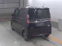 Nissan ROOX лот № 3011 оценка 3.5  с аукциона в Японии 1