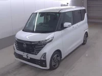 Nissan ROOX лот № 3016 оценка 4.5  с аукциона в Японии 2