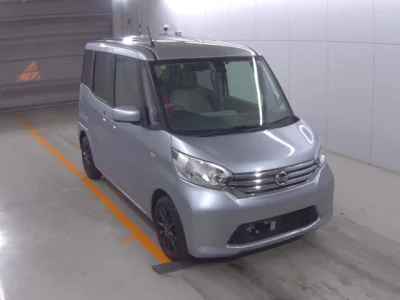 Nissan DAYZ ROOX  с аукциона в Японии