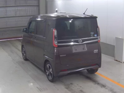 Nissan ROOX  с аукциона в Японии