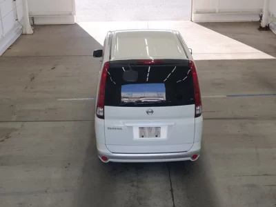 Nissan SERENA  с аукциона в Японии