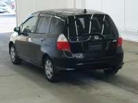 Honda FIT лот № 2228 оценка 3.5  с аукциона в Японии 1