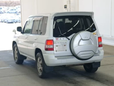 Mitsubishi PAJERO IO  с аукциона в Японии