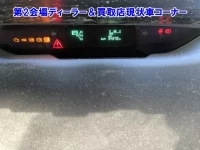 Toyota Prius лот № 95023 оценка 0  с аукциона в Японии 3