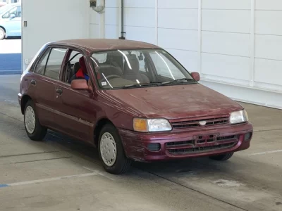 Toyota STARLET  с аукциона в Японии