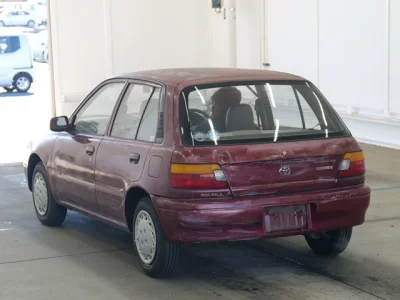 Toyota STARLET  с аукциона в Японии