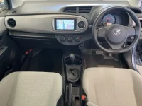 Toyota VITZ лот № 2204 оценка 3.5  с аукциона в Японии 4