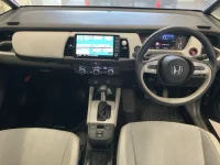 Honda FIT лот № 2343 оценка RA  с аукциона в Японии 4