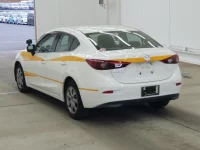 Mazda AXELA лот № 2015 оценка 3.5  с аукциона в Японии 1