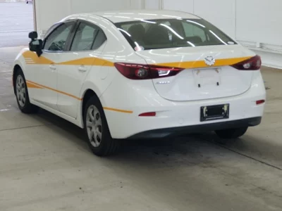Mazda AXELA  с аукциона в Японии