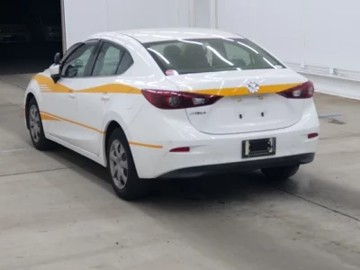 Mazda AXELA  с аукциона в Японии