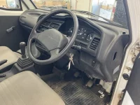 Suzuki CARRY TRUCK лот № 7028 оценка 3.5  с аукциона в Японии 3