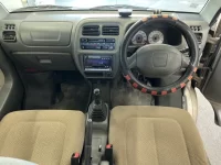 Suzuki EVERY WAGON лот № 2437 оценка 3.5  с аукциона в Японии 4