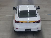 Mazda AXELA лот № 2011 оценка 4  с аукциона в Японии 2