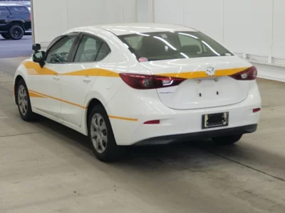 Mazda AXELA  с аукциона в Японии