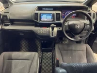Honda STEP WAGON лот № 2277 оценка RA  с аукциона в Японии 4