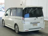 Honda STEP WAGON лот № 2203 оценка 3.5  с аукциона в Японии 1