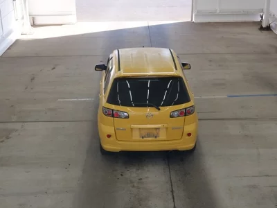 Mazda DEMIO  с аукциона в Японии