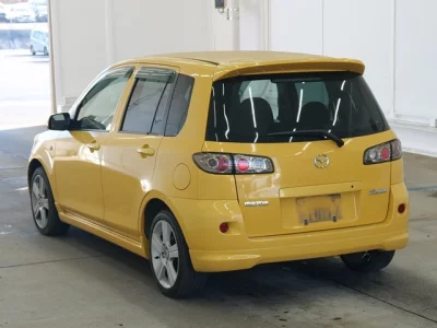 Mazda DEMIO  с аукциона в Японии