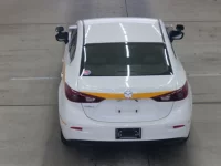 Mazda AXELA лот № 2042 оценка 4  с аукциона в Японии 2