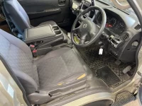 Nissan CARAVAN VAN лот № 2178 оценка RA  с аукциона в Японии 3