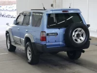 Toyota HILUX SURF лот № 5523 оценка 3  с аукциона в Японии 1