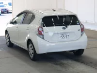 Toyota AQUA лот № 2314 оценка 3.5  с аукциона в Японии 1
