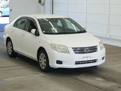 Toyota COROLLA AXIO  с аукциона в Японии