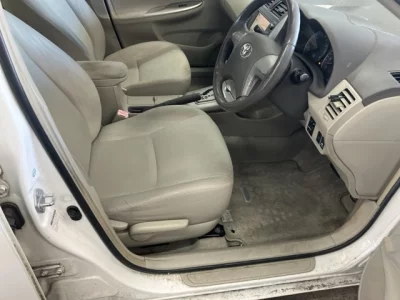 Toyota COROLLA AXIO  с аукциона в Японии