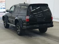 Toyota HILUX SURF лот № 5516 оценка 3.5  с аукциона в Японии 1