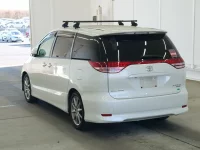 Toyota ESTIMA лот № 2205 оценка 4  с аукциона в Японии 1
