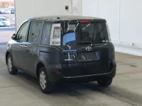 Toyota SIENTA лот № 2260 оценка RA  с аукциона в Японии 1
