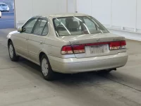 Nissan SUNNY лот № 2275 оценка RA  с аукциона в Японии 1