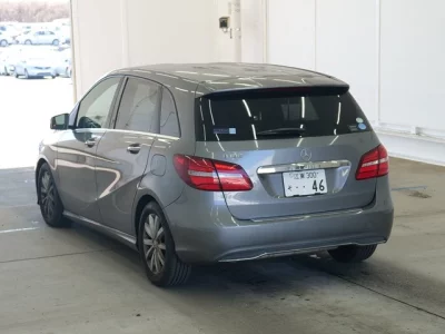 Mercedes-Benz B CLASS