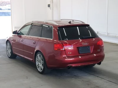 Audi A4  с аукциона в Японии