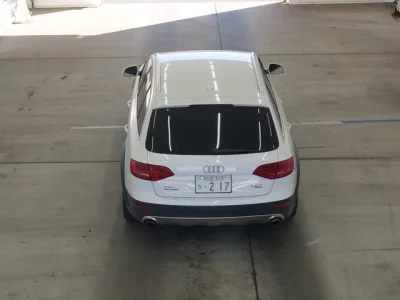 Audi A4  с аукциона в Японии