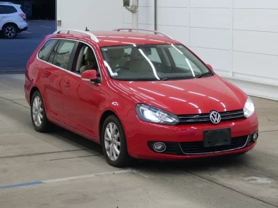 Volkswagen GOLF VARIANT