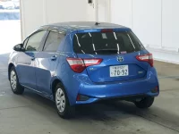 Toyota VITZ лот № 2429 оценка 3  с аукциона в Японии 1