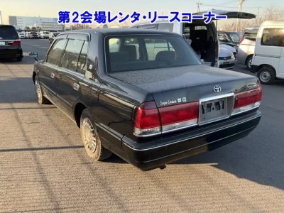 Toyota CROWN COMFORT  с аукциона в Японии