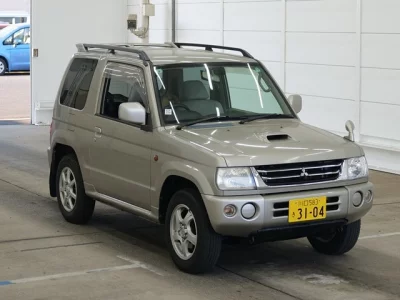 Mitsubishi PAJERO MINI