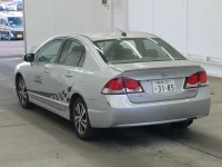 Honda CIVIC HYBRID лот № 2560 оценка 3.5  с аукциона в Японии 1