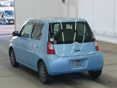 Daihatsu Esse