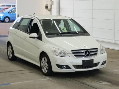 Mercedes-Benz B CLASS