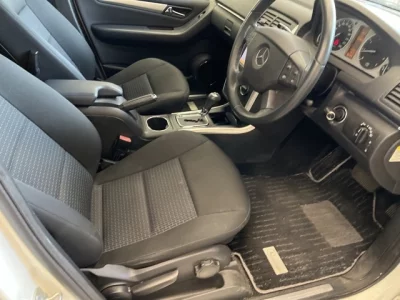 Mercedes-Benz B CLASS