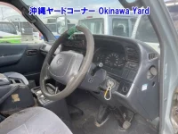 Toyota HIACE VAN лот № 43111 оценка RA  с аукциона в Японии 5