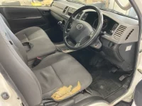 Toyota HIACE VAN лот № 5596 оценка RA  с аукциона в Японии 3